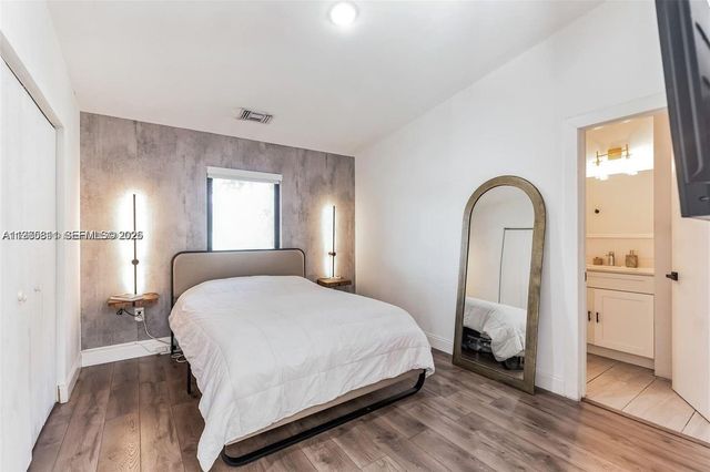 944 NW 64th St, Miami, FL 33150