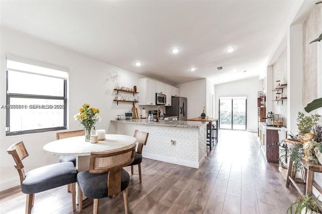 944 NW 64th St, Miami, FL 33150