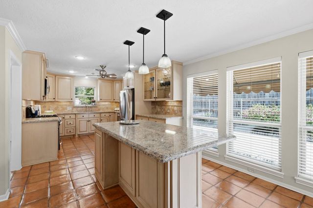 10331 Lynbrook Hollow Street, Houston, TX 77042