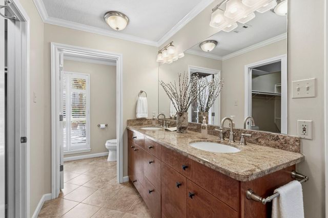 10331 Lynbrook Hollow Street, Houston, TX 77042