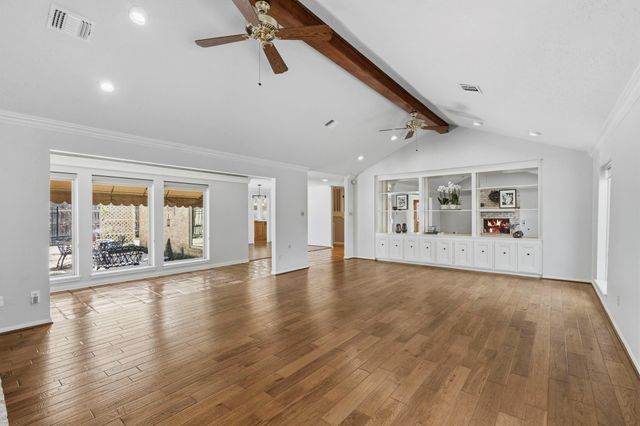 10331 Lynbrook Hollow Street, Houston, TX 77042