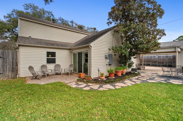 10331 Lynbrook Hollow Street, Houston, TX 77042