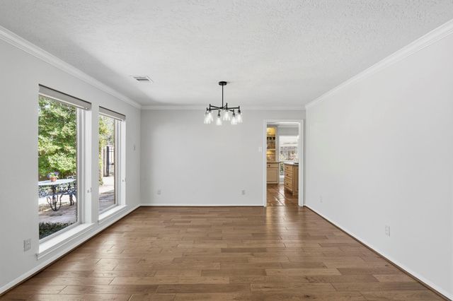 10331 Lynbrook Hollow Street, Houston, TX 77042