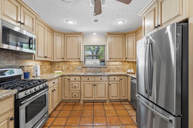 10331 Lynbrook Hollow Street, Houston, TX 77042