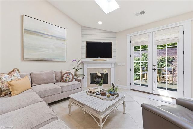 23 Liberty Square Circle, Greensboro, NC 27455