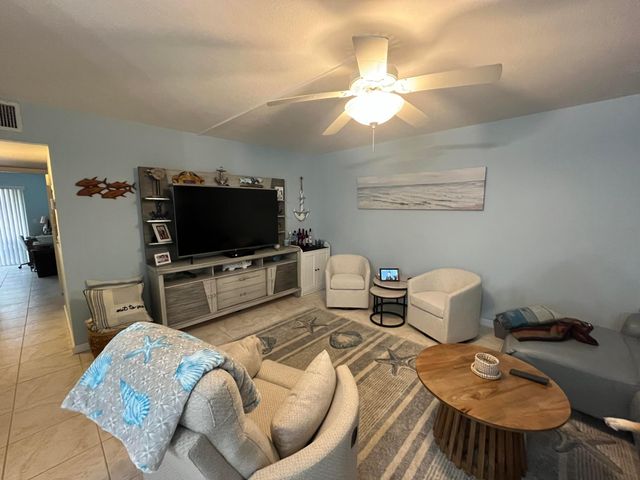 161 Saxony D, Delray Beach, FL 33446