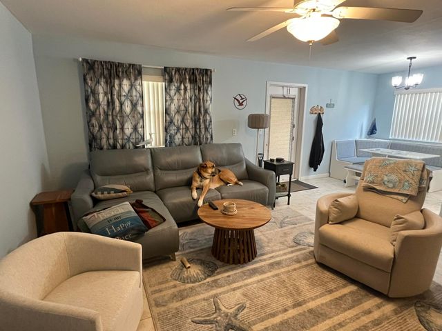 161 Saxony D, Delray Beach, FL 33446