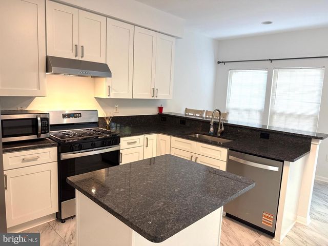3969 CRESSIDA PL, Woodbridge, VA 22192