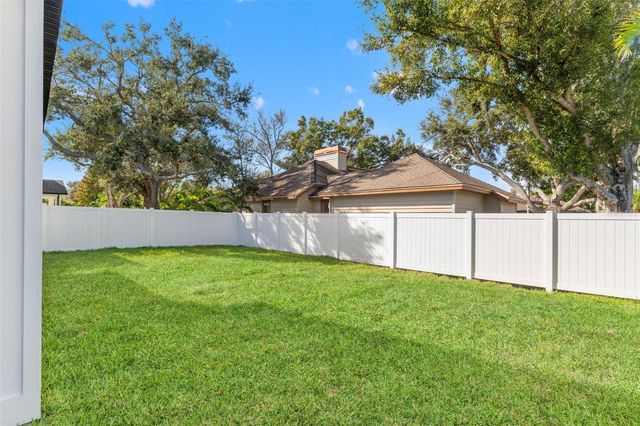 10198 HODSON PLACE, Seminole, FL 33776