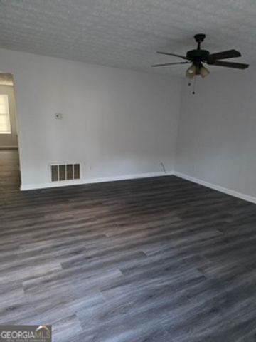 1364 Hollenbeck Lane, Riverdale, GA 30296