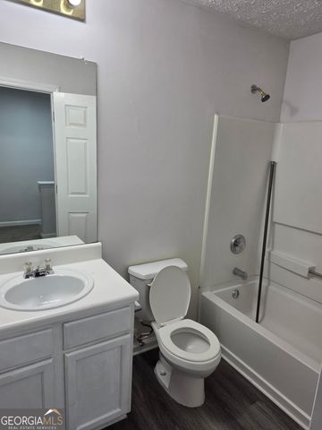 1364 Hollenbeck Lane, Riverdale, GA 30296