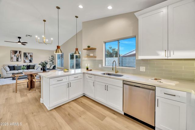 7846 W SOLANO Drive, Glendale, AZ 85303