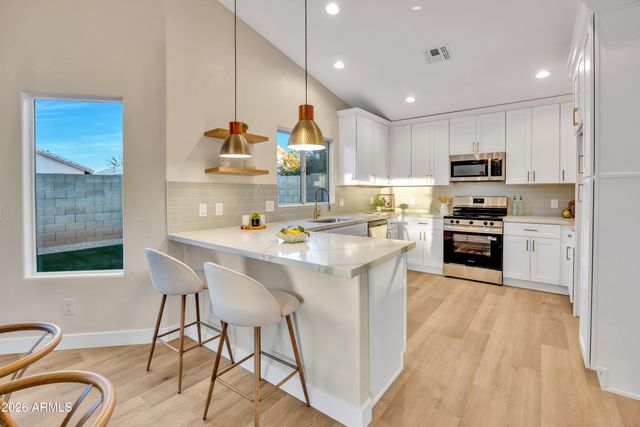 7846 W SOLANO Drive, Glendale, AZ 85303