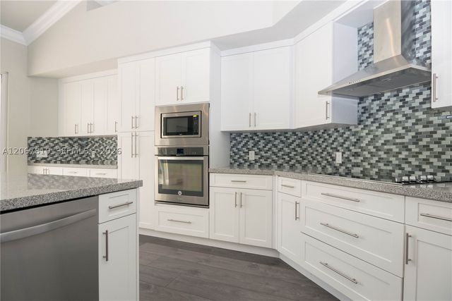 3799 Lancewood Dr, Coral Springs, FL 33065