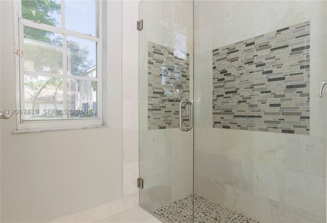 3799 Lancewood Dr, Coral Springs, FL 33065