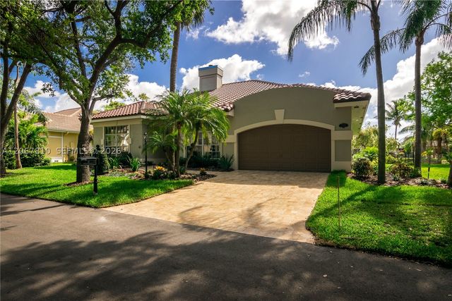 3799 Lancewood Dr, Coral Springs, FL 33065