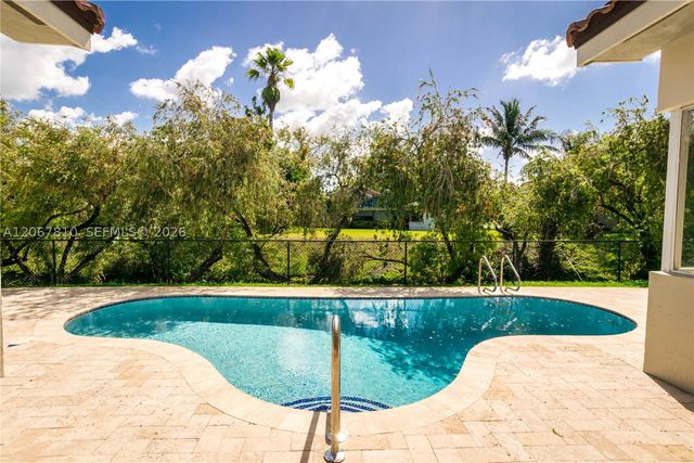 3799 Lancewood Dr, Coral Springs, FL 33065