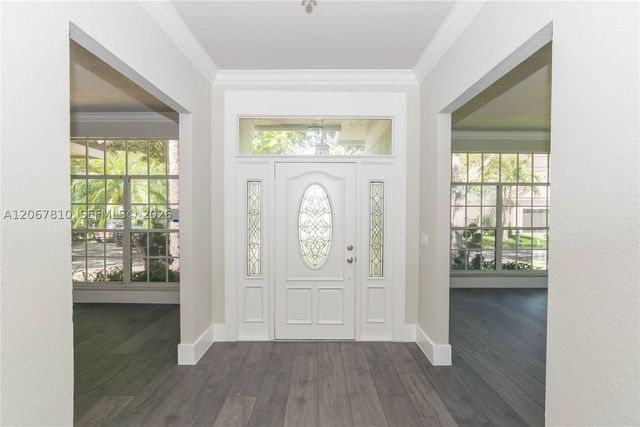 3799 Lancewood Dr, Coral Springs, FL 33065