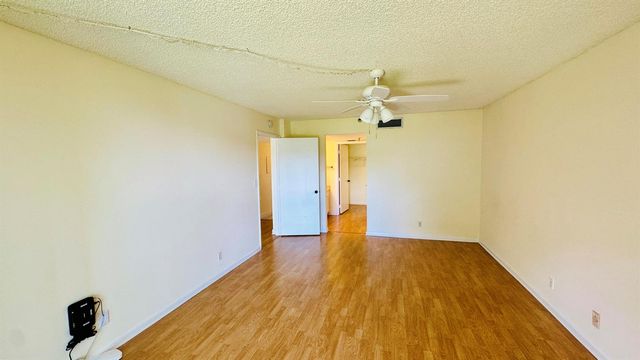 7030 Half Moon Circle 121, Hypoluxo, FL 33462