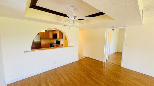 7030 Half Moon Circle 121, Hypoluxo, FL 33462