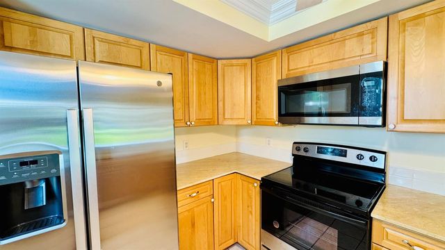 7030 Half Moon Circle 121, Hypoluxo, FL 33462