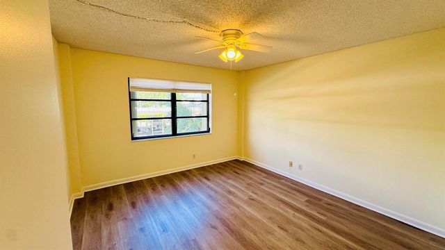 7030 Half Moon Circle 121, Hypoluxo, FL 33462