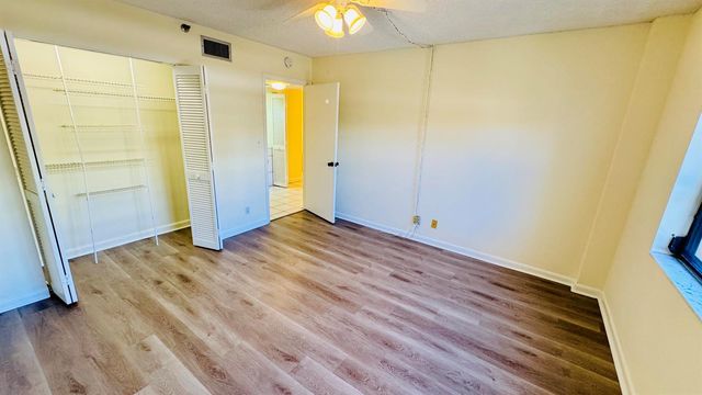 7030 Half Moon Circle 121, Hypoluxo, FL 33462