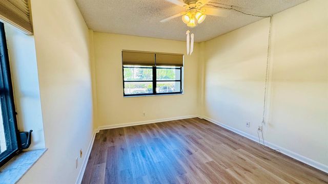 7030 Half Moon Circle 121, Hypoluxo, FL 33462
