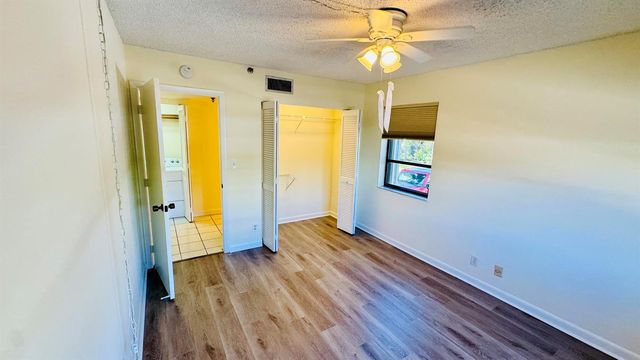 7030 Half Moon Circle 121, Hypoluxo, FL 33462