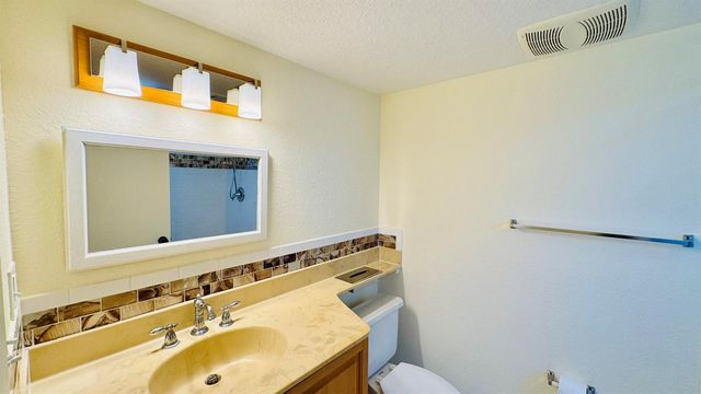 7030 Half Moon Circle 121, Hypoluxo, FL 33462