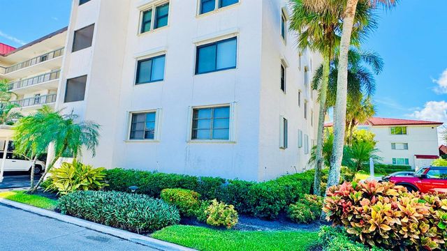 7030 Half Moon Circle 121, Hypoluxo, FL 33462