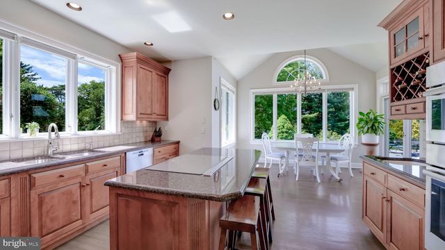 3555 BURNT HOUSE HILL RD, Doylestown, PA 18902