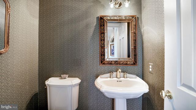 3555 BURNT HOUSE HILL RD, Doylestown, PA 18902