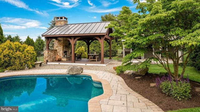 3555 BURNT HOUSE HILL RD, Doylestown, PA 18902