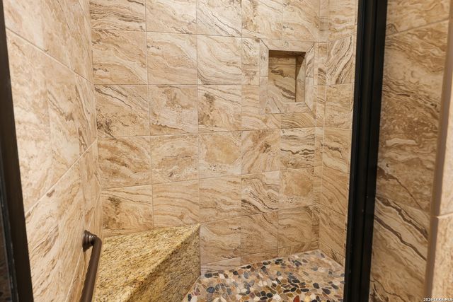 1355 BROAD OAK DR, Bandera, TX 78003