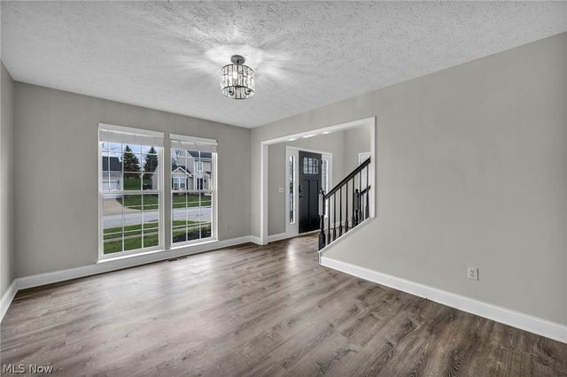 998 Woodfield Lane, Brunswick, OH 44212