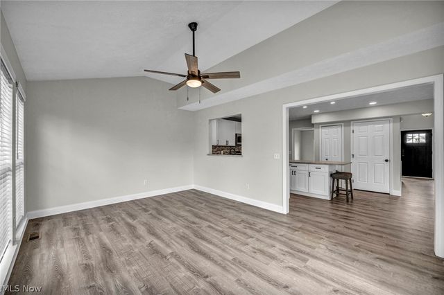 998 Woodfield Lane, Brunswick, OH 44212