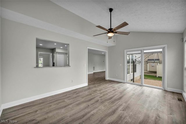 998 Woodfield Lane, Brunswick, OH 44212