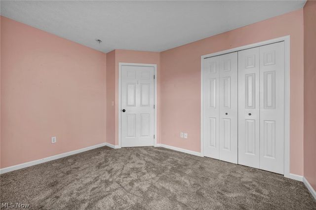 998 Woodfield Lane, Brunswick, OH 44212