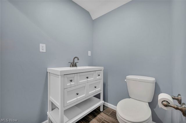 998 Woodfield Lane, Brunswick, OH 44212