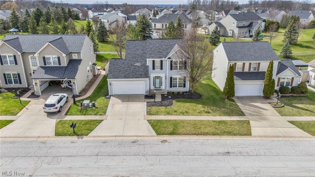 998 Woodfield Lane, Brunswick, OH 44212