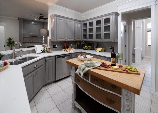 15805 Brenner Pass, Edmond, OK 73013