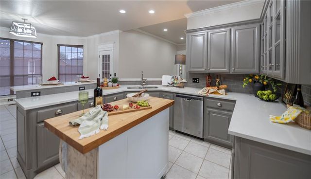 15805 Brenner Pass, Edmond, OK 73013