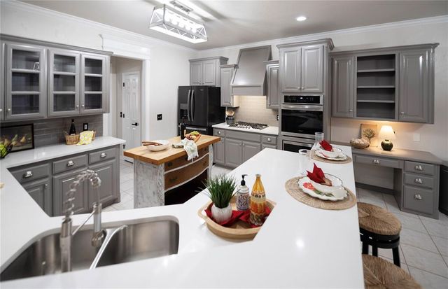 15805 Brenner Pass, Edmond, OK 73013