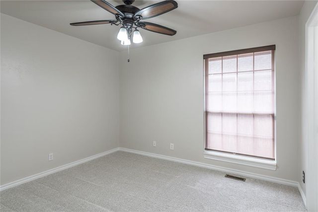 15805 Brenner Pass, Edmond, OK 73013