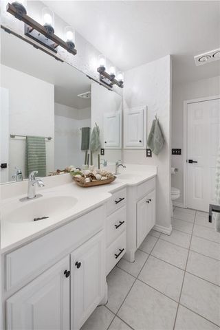 15805 Brenner Pass, Edmond, OK 73013