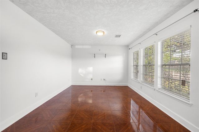 15903 S Alley Court, Houston, TX 77082