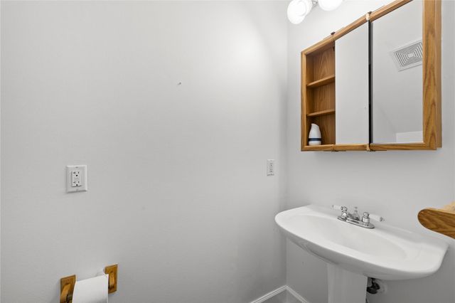 15903 S Alley Court, Houston, TX 77082