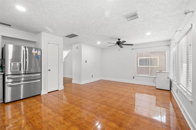 15903 S Alley Court, Houston, TX 77082
