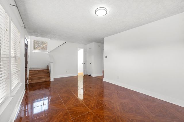 15903 S Alley Court, Houston, TX 77082
